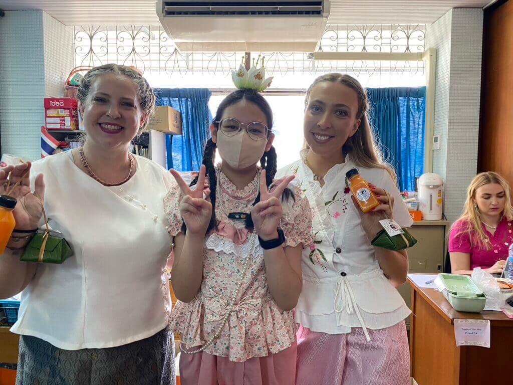 Loy Krathong with Teacher Jessica and Aclair P6/3A