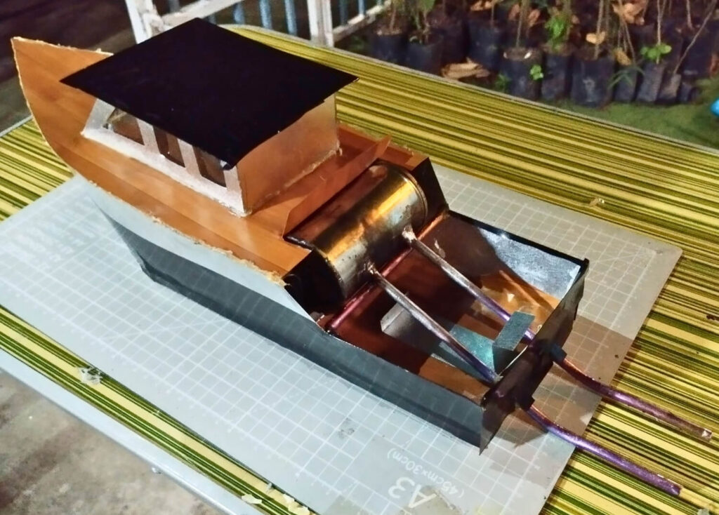 Expected observations during the Steam Engine Boat, a STEM Project to explore Density and Thermal Energy at Work